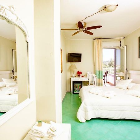 Hotel Marini ซัสซารี ภายนอก รูปภาพ